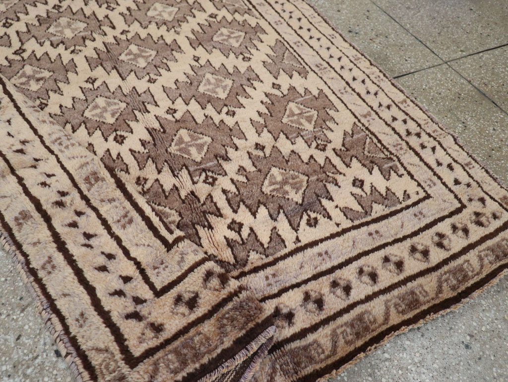 Vintage Persian Baluch Rug, No.20683 - Galerie Shabab