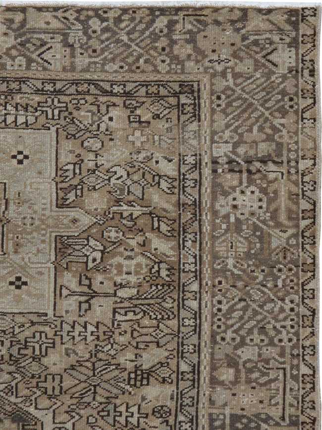 Vintage Persian Karajeh Rug, No.20690 - Galerie Shabab