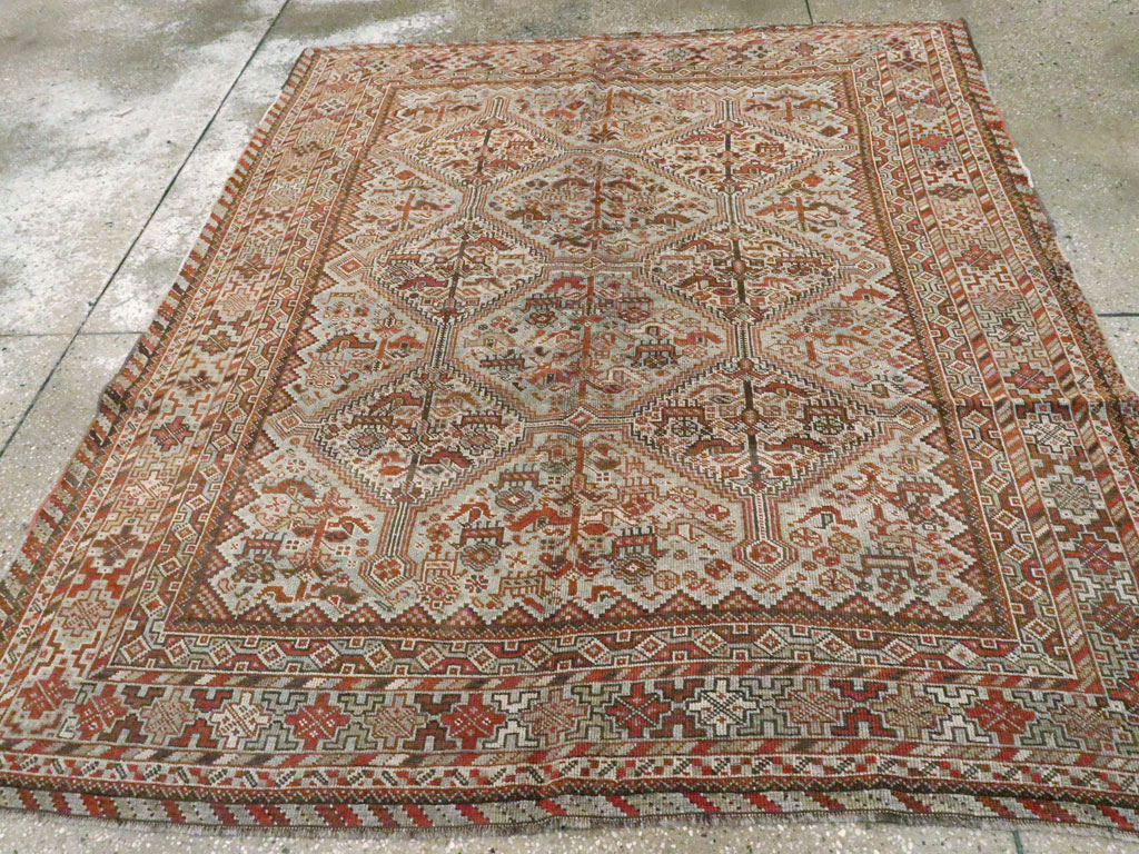 Antique Persian Shiraz Square Rug, No.20706 - Galerie Shabab