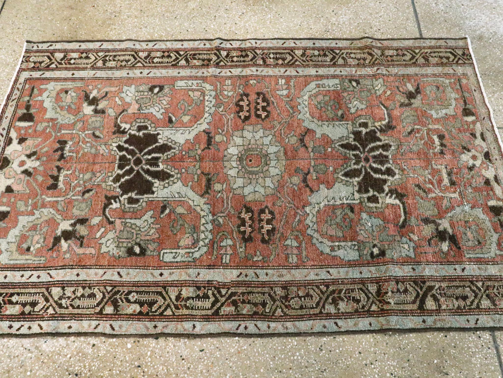 Antique Persian Malayer Rug Throw Rug, No.20716 - Galerie Shabab