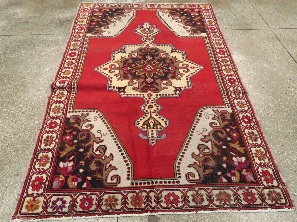 Vintage Turkish Oushak Rug, No.20732 - Galerie Shabab