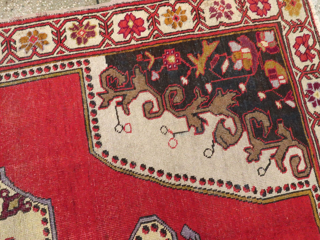 Vintage Turkish Oushak Rug, No.20732 - Galerie Shabab