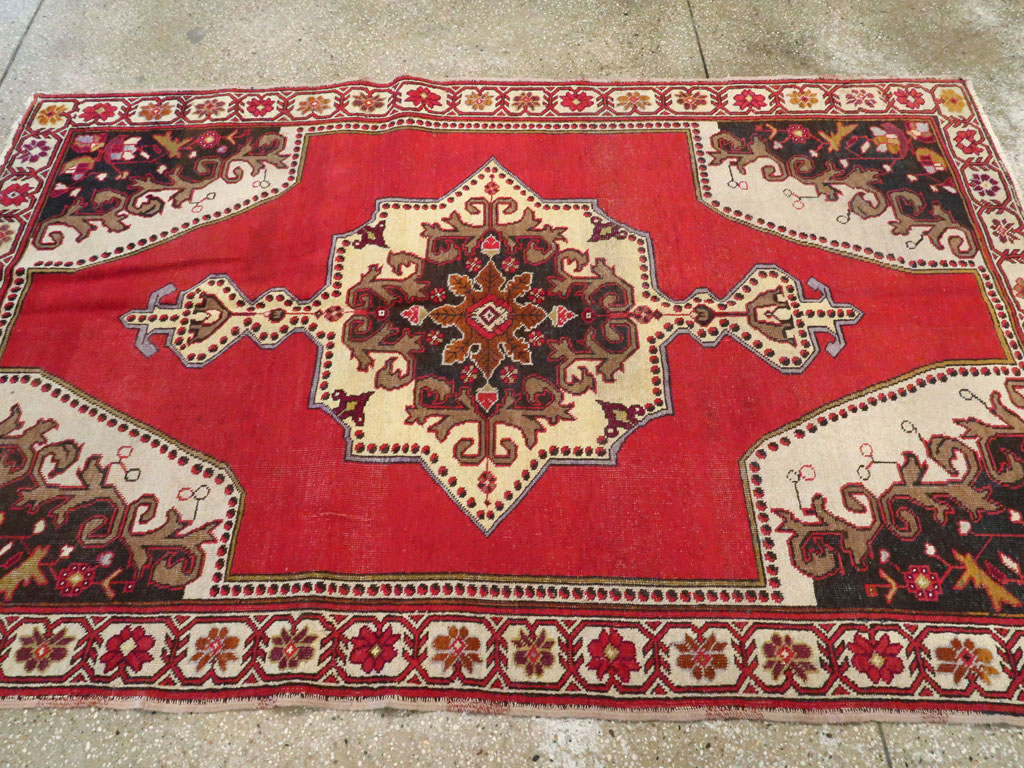 Vintage Turkish Oushak Rug, No.20732 - Galerie Shabab