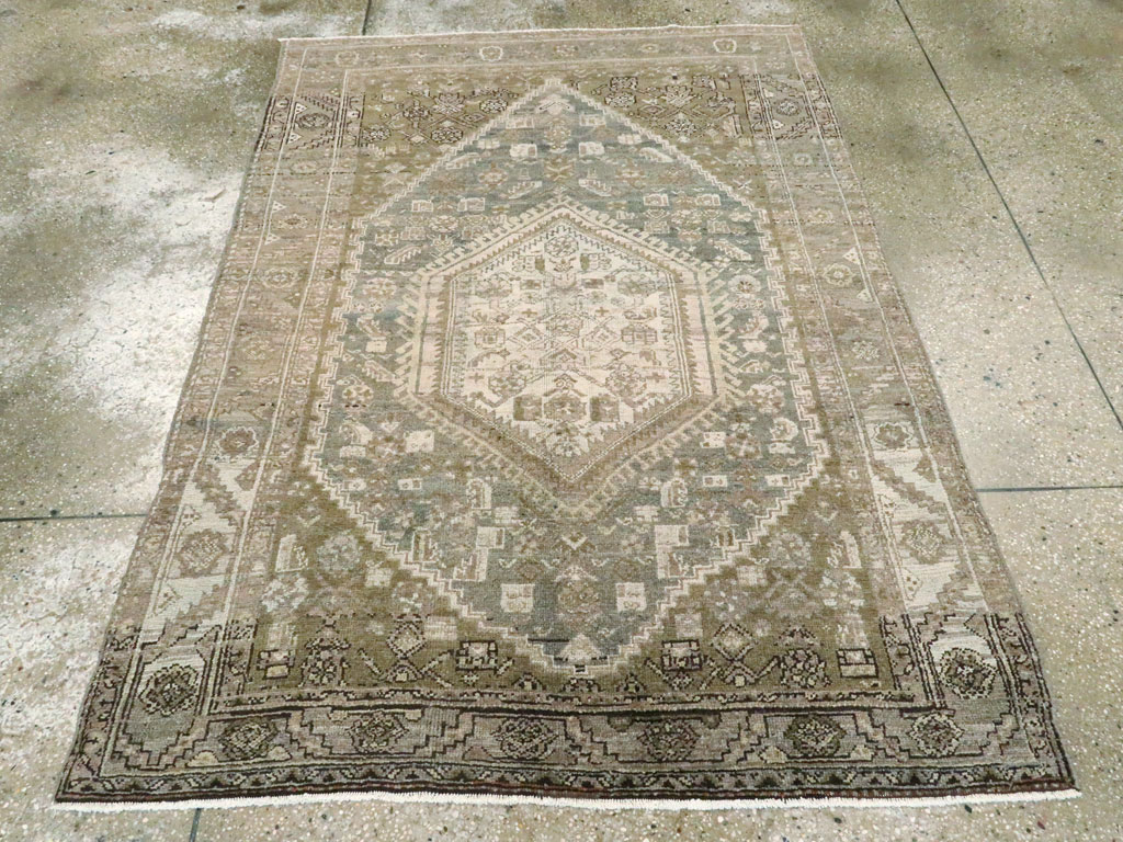 Vintage Persian Kurdish Rug, No.20737 - Galerie Shabab