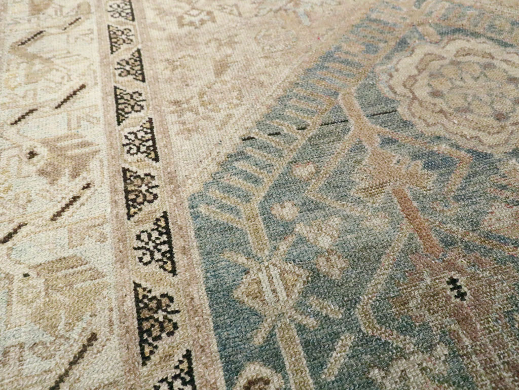 Antique Persian Malayer Accent Rug, No.20753 - Galerie Shabab