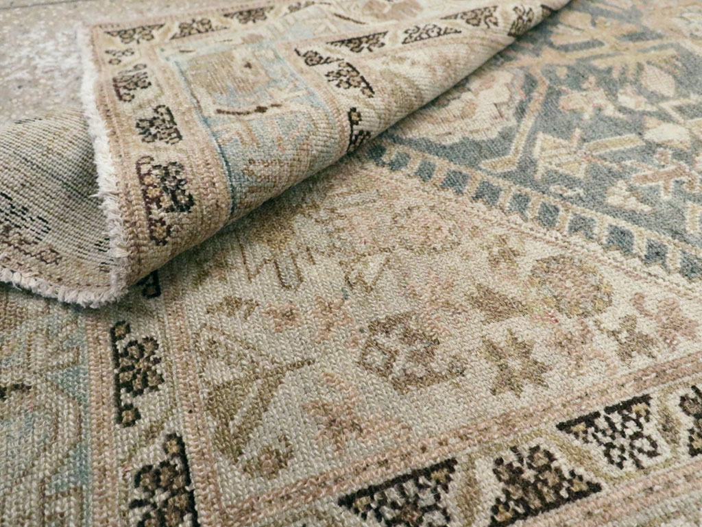 Antique Persian Malayer Accent Rug, No.20753 - Galerie Shabab