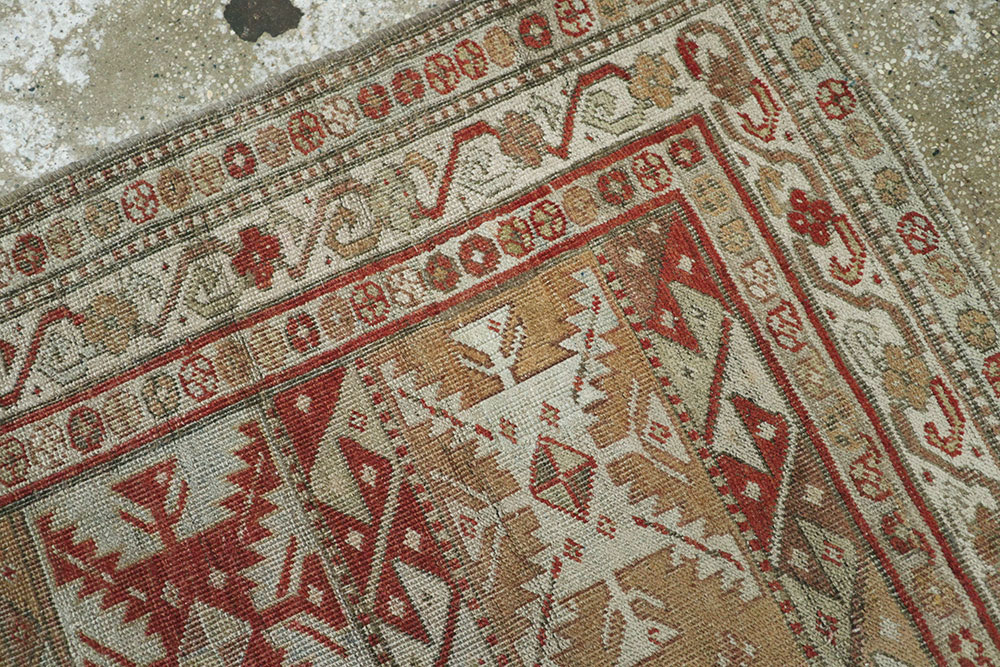 Antique Persian Bidjar Rug, No.20762 - Galerie Shabab