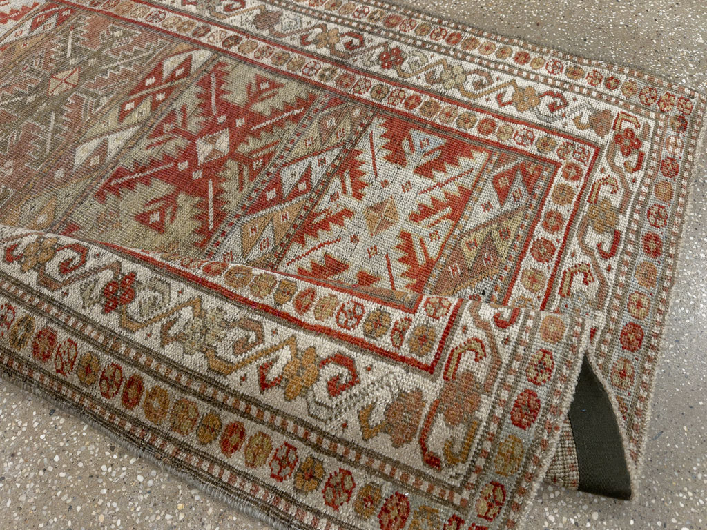 Antique Persian Bidjar Rug, No.20762 - Galerie Shabab