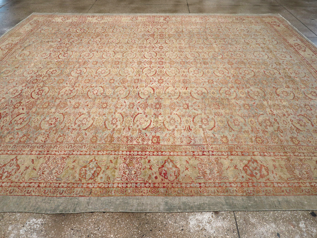 Antique Persian Mahal Square Carpet, No.20765 - Galerie Shabab
