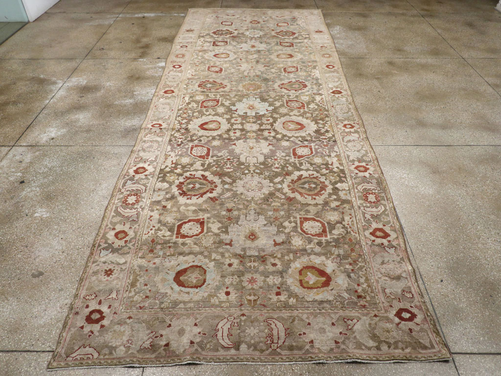 Antique Persian Malayer Wide Gallery Runner, No.20797 - Galerie Shabab