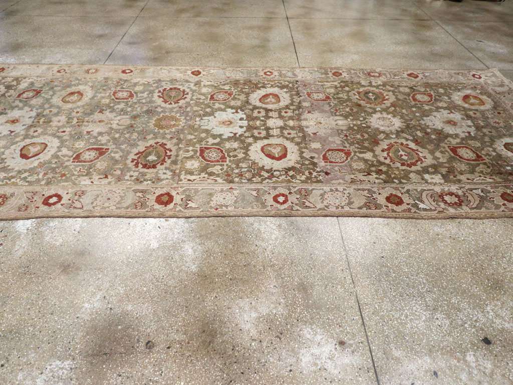 Antique Persian Malayer Wide Gallery Runner, No.20797 - Galerie Shabab