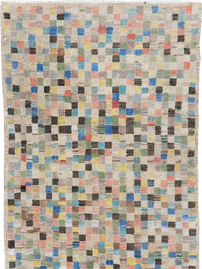 Vintage Turkish Anatolian Throw Rug, No.20811 - Galerie Shabab