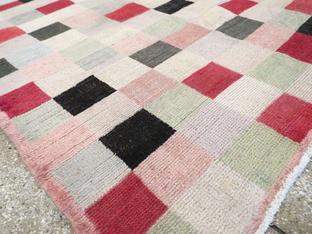 Vintage Turkish Art Deco Accent Carpet, No.20813 - Galerie Shabab