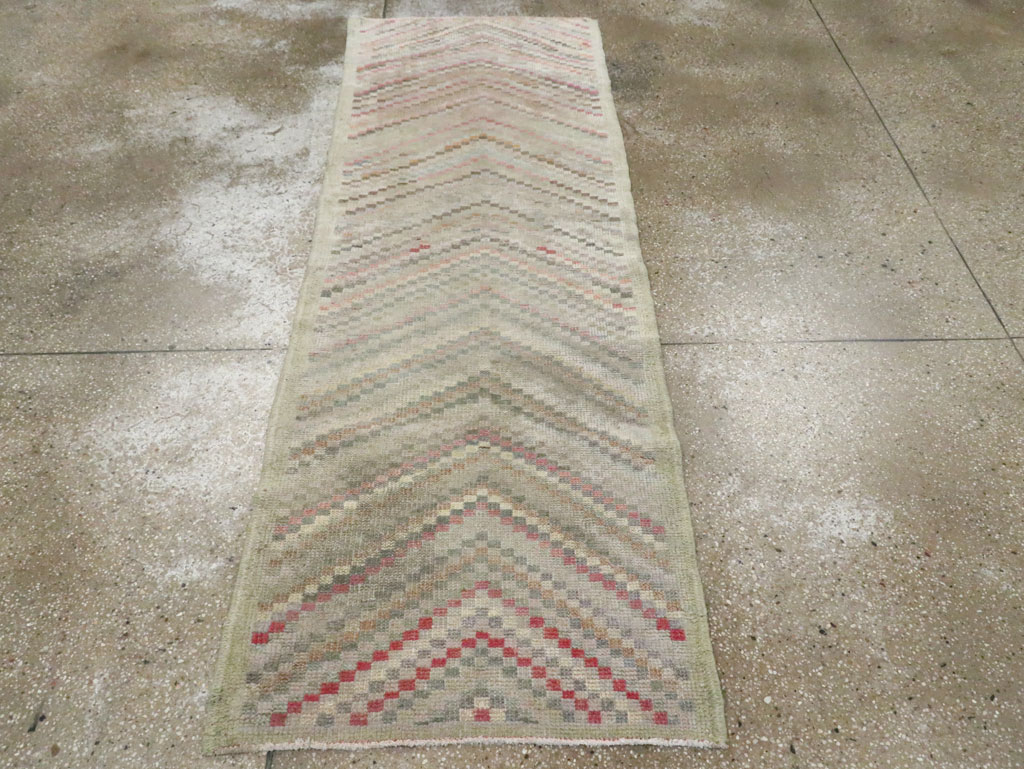 Vintage Anatolian Runner, No.20818 - Galerie Shabab