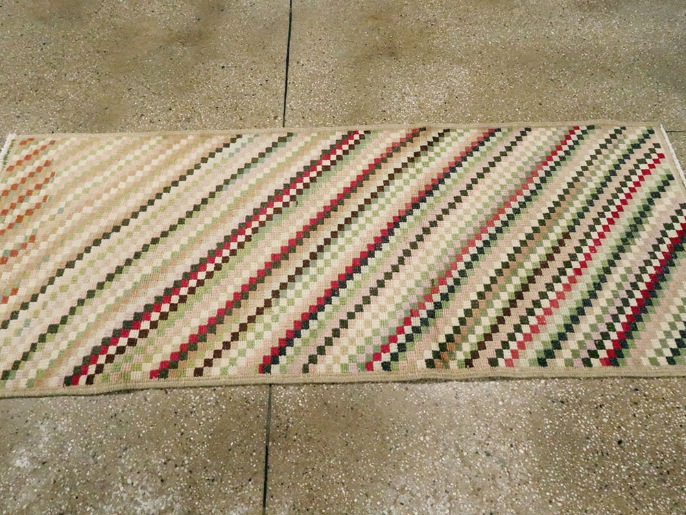 Vintage Turkish Anatolian Rug, No.20820 - Galerie Shabab