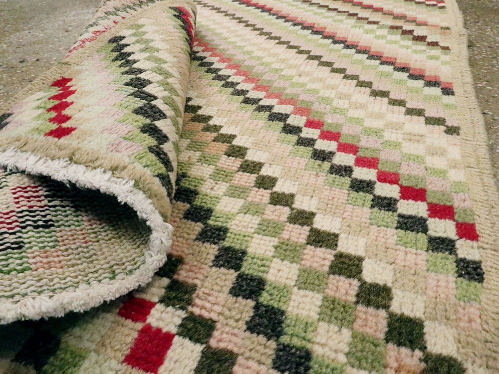 Vintage Turkish Anatolian Rug, No.20820 - Galerie Shabab