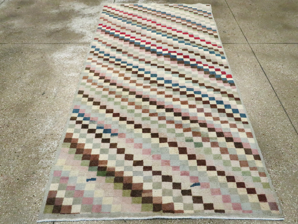 Vintage Turkish Anatolian Distressed Rug, No.20830 - Galerie Shabab