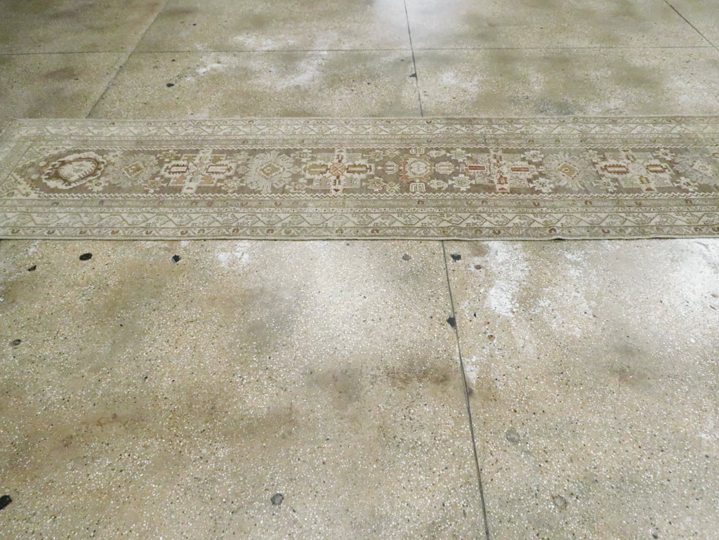 Vintage Persian Malayer Runner, No.20846 - Galerie Shabab