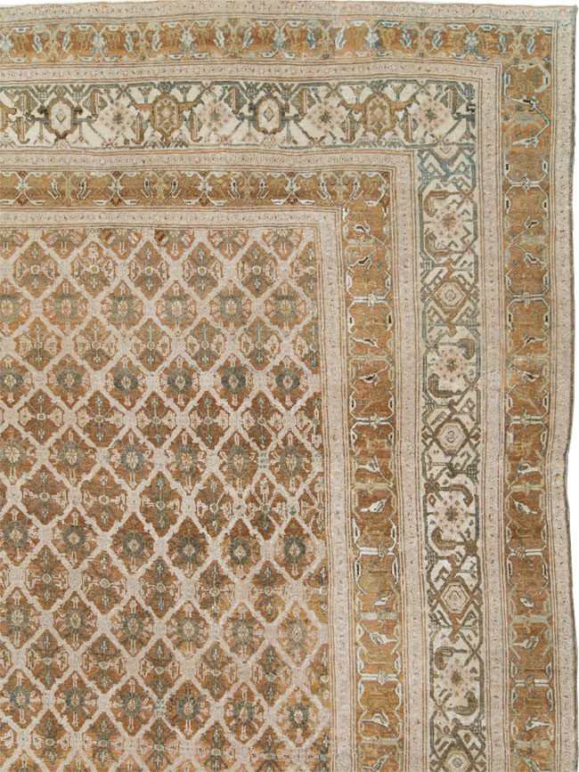 Antique Persian Bibikabad Oversize Carpet, No.20857 - Galerie Shabab