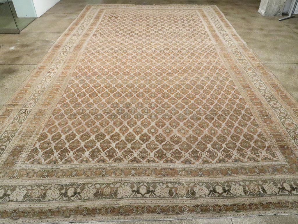 Antique Persian Bibikabad Oversize Carpet, No.20857 - Galerie Shabab