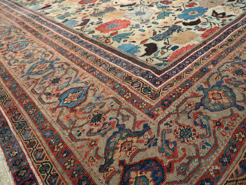 Antique Persian Sultanbad Carpet, No.20872 - Galerie Shabab