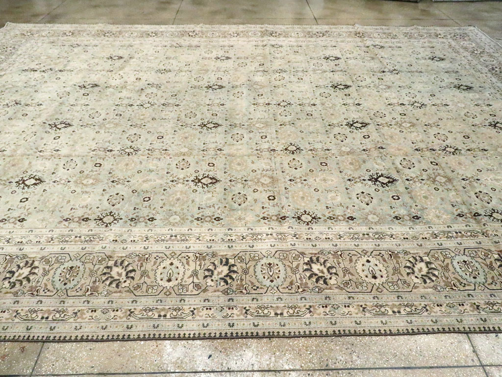 Antique Persian Tabriz Carpet, No.20903 - Galerie Shabab
