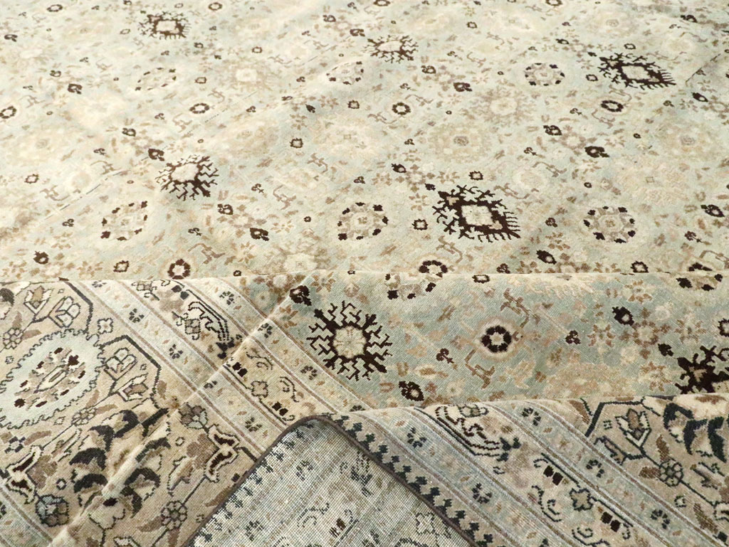 Antique Persian Tabriz Carpet, No.20903 - Galerie Shabab