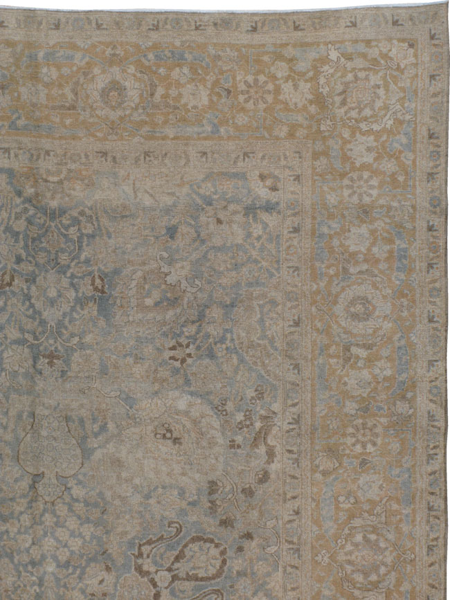 Antique Persian Tabriz Carpet, No.20908 - Galerie Shabab