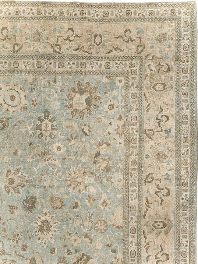 Antique Persian Tabriz Room Size Carpet, No.20909 - Galerie Shabab