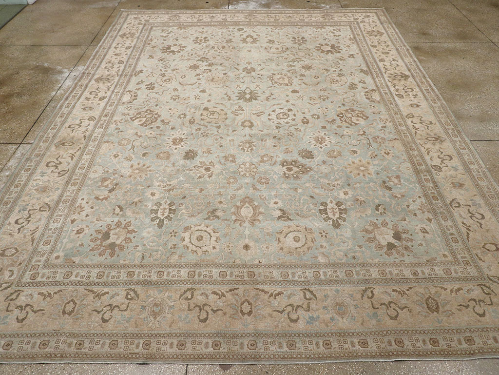 Antique Persian Tabriz Room Size Carpet, No.20909 - Galerie Shabab