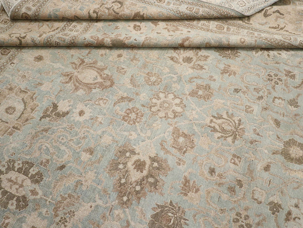 Antique Persian Tabriz Room Size Carpet, No.20909 - Galerie Shabab