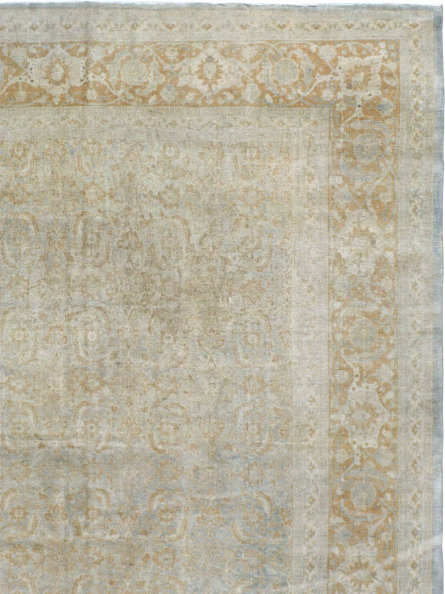 Antique Persian Tabriz Carpet, No.20920 - Galerie Shabab