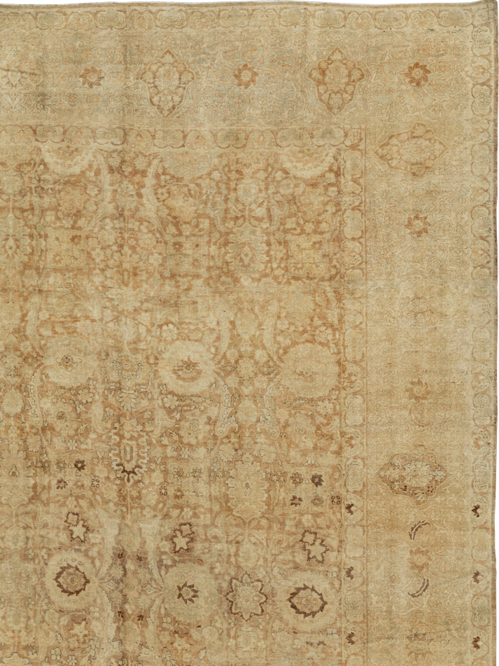 Antique Persian Lavar Kerman Carpet, No.20925 - Galerie Shabab