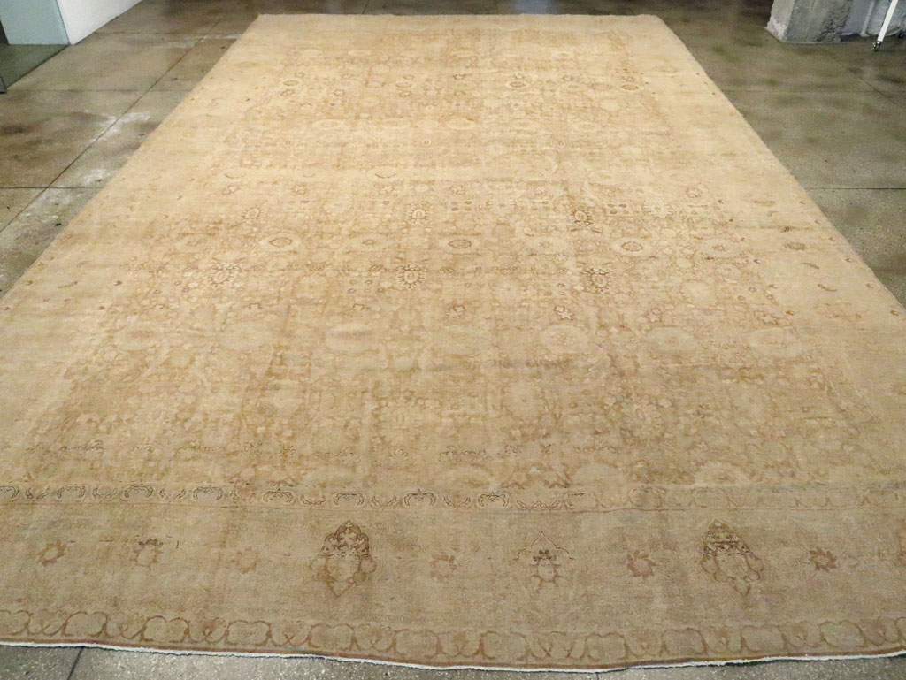 Antique Persian Lavar Kerman Carpet, No.20925 - Galerie Shabab