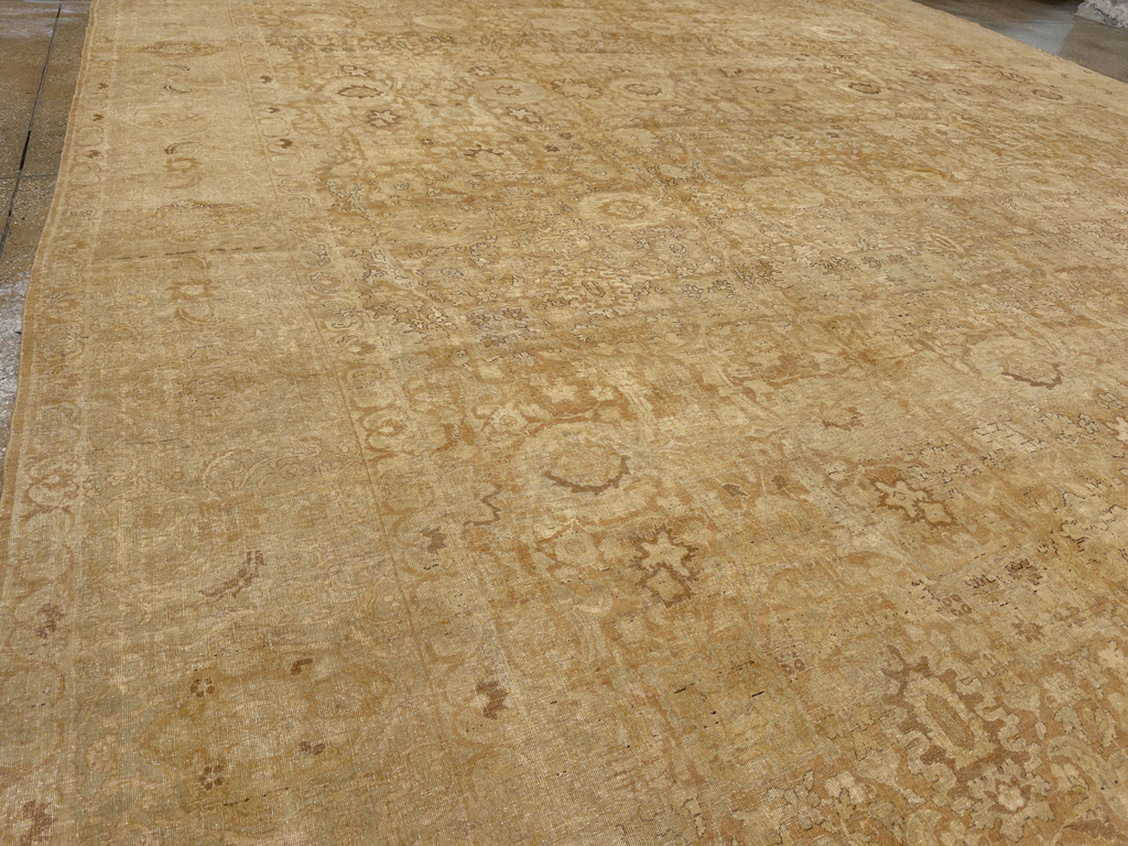 Antique Persian Lavar Kerman Carpet, No.20925 - Galerie Shabab