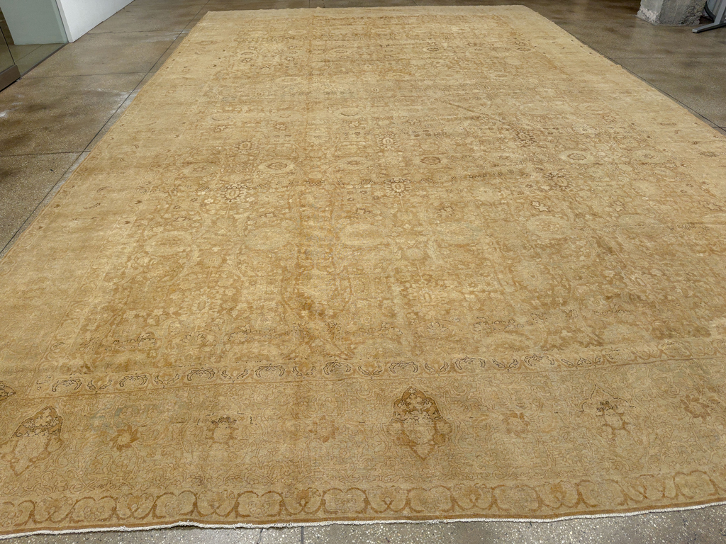 Antique Persian Lavar Kerman Carpet, No.20925 - Galerie Shabab
