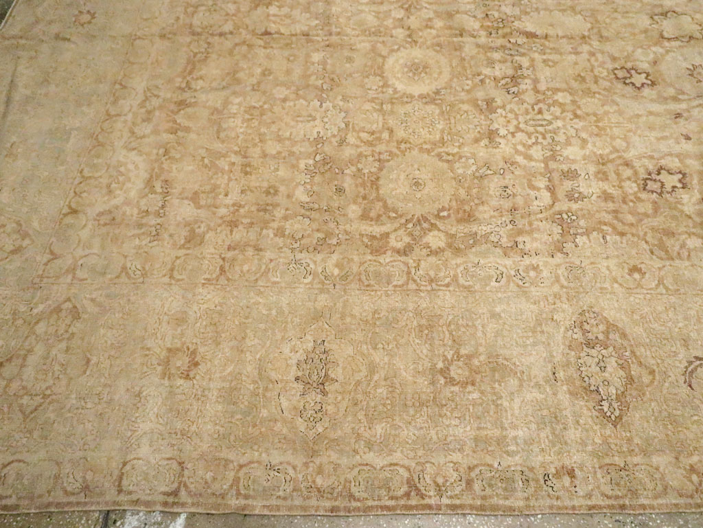 Antique Persian Lavar Kerman Carpet, No.20925 - Galerie Shabab