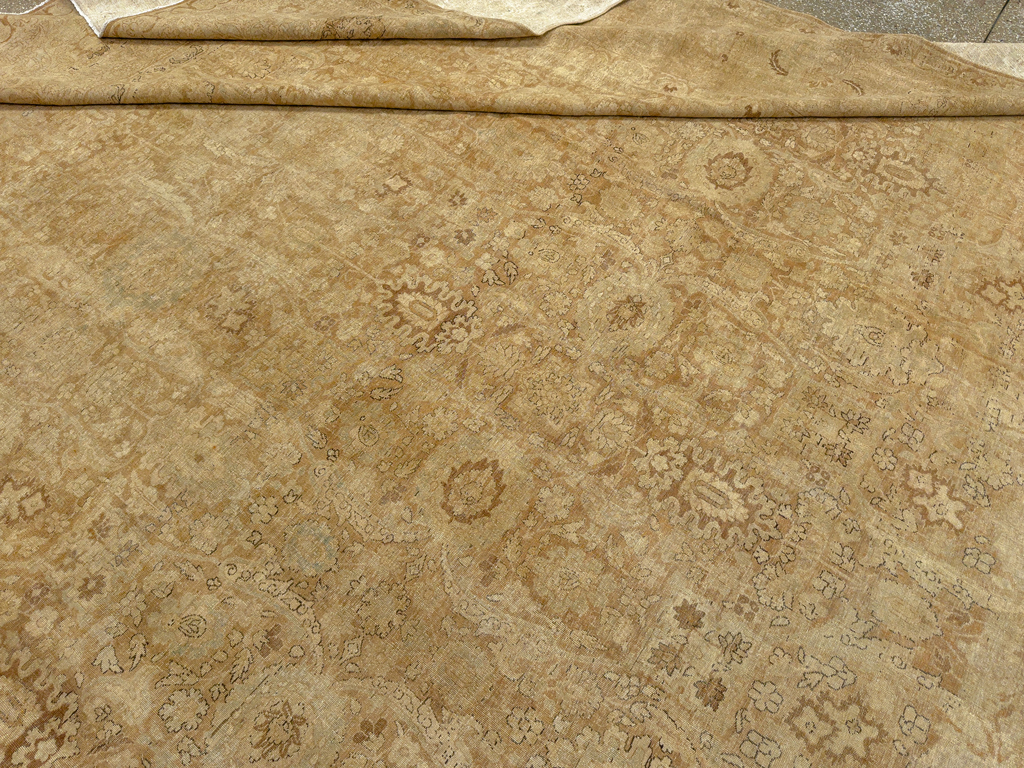 Antique Persian Lavar Kerman Carpet, No.20925 - Galerie Shabab