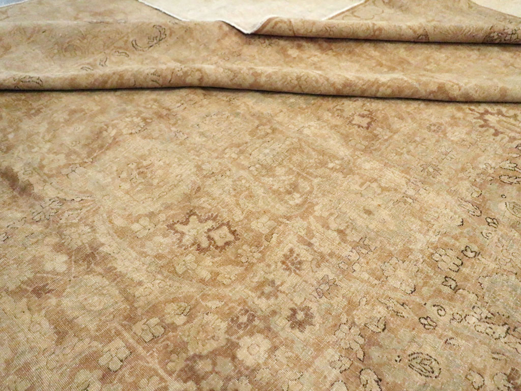 Antique Persian Lavar Kerman Carpet, No.20925 - Galerie Shabab