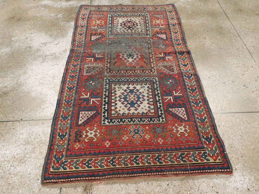Antique Caucasian Kazak Distressed Rug, No.20954 - Galerie Shabab
