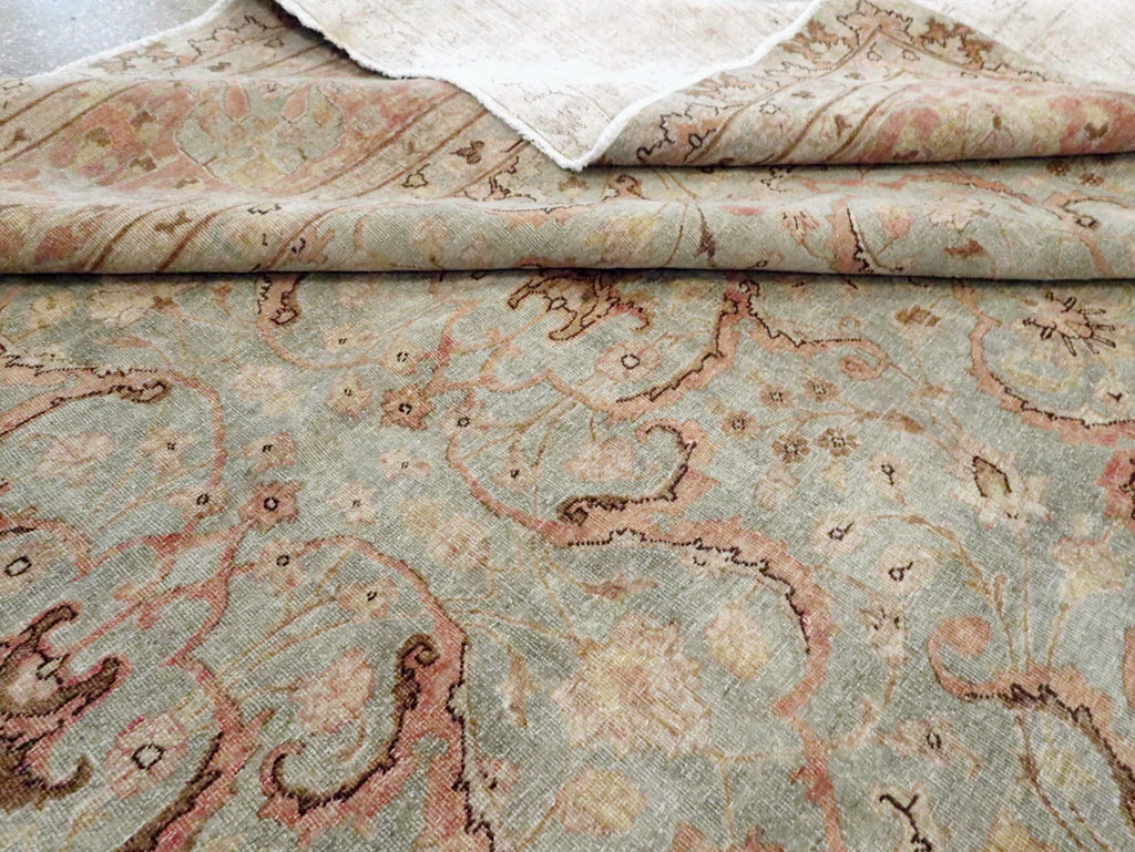 Antique Persian Tabriz Carpet, No.20959 - Galerie Shabab