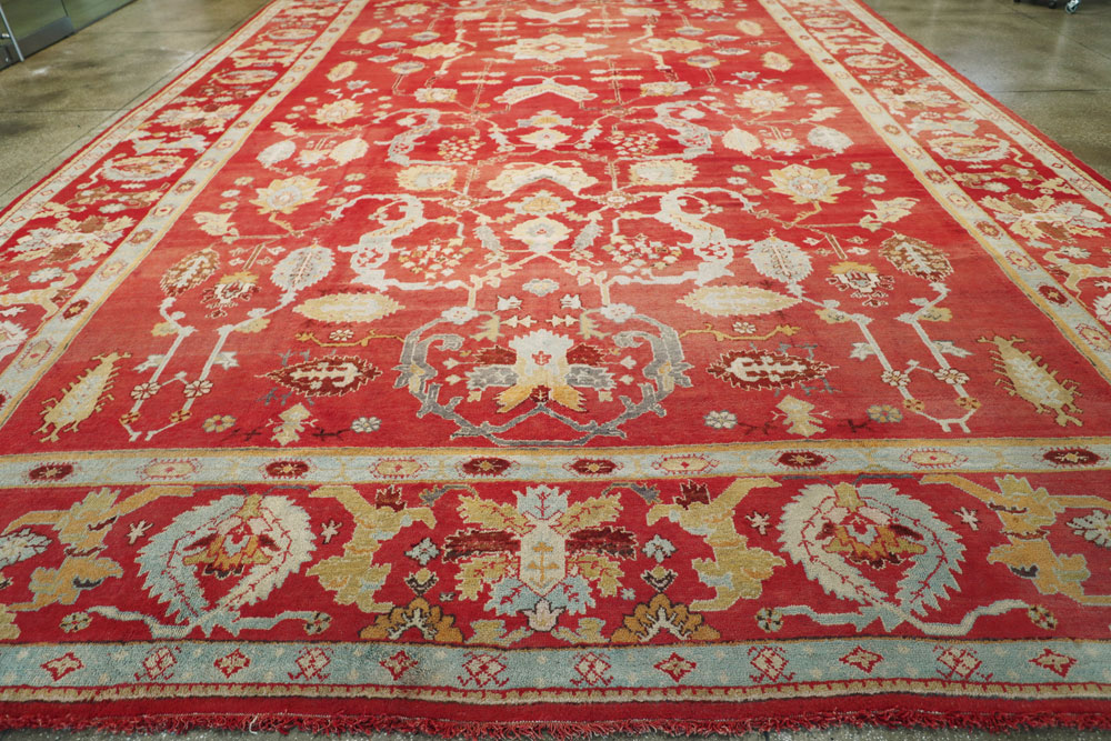 Antique Turkish Oushak Carpet, No.20984 - Galerie Shabab