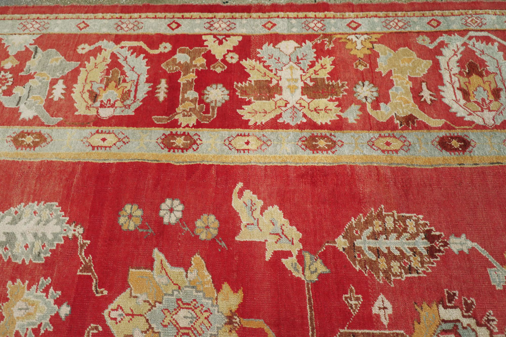 Antique Turkish Oushak Carpet, No.20984 - Galerie Shabab