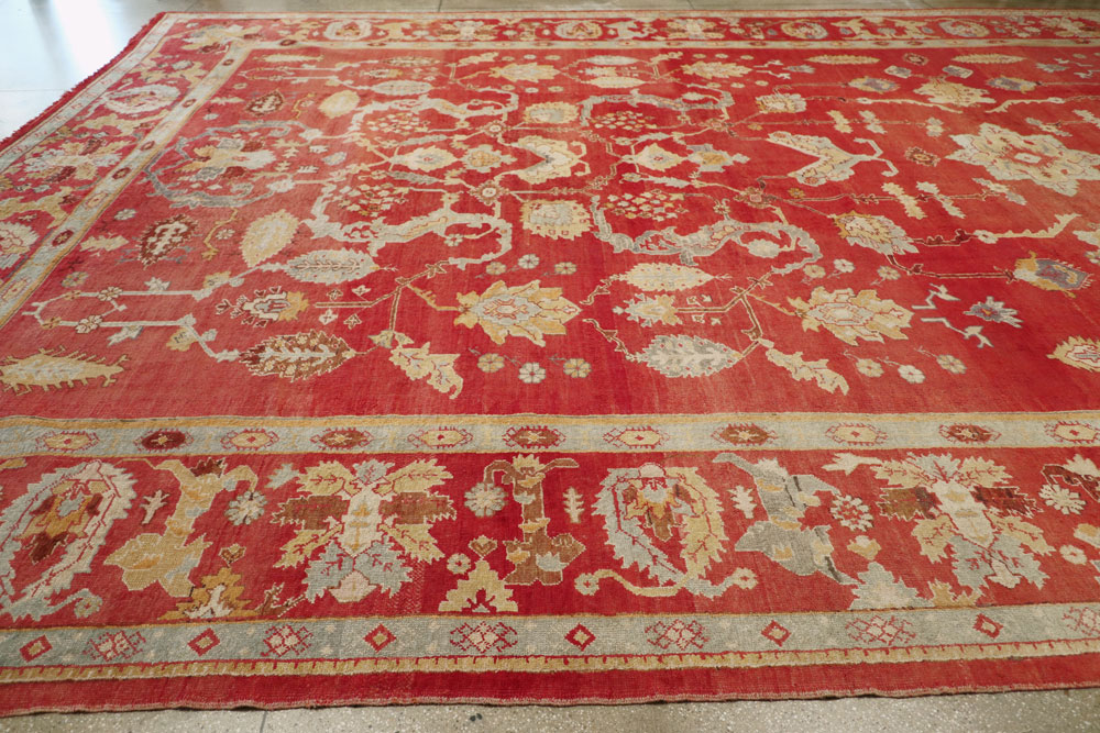 Antique Turkish Oushak Carpet, No.20984 - Galerie Shabab