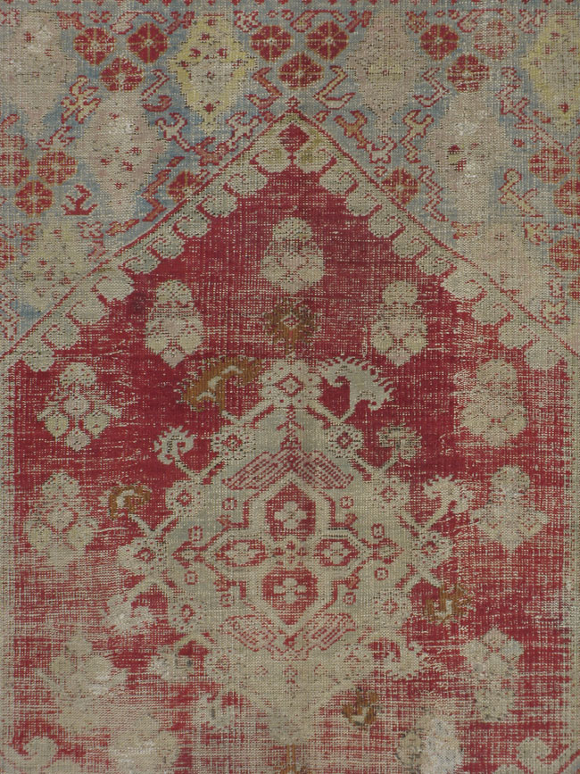 Antique Oushak Distressed Carpet, No.20987 - Galerie Shabab