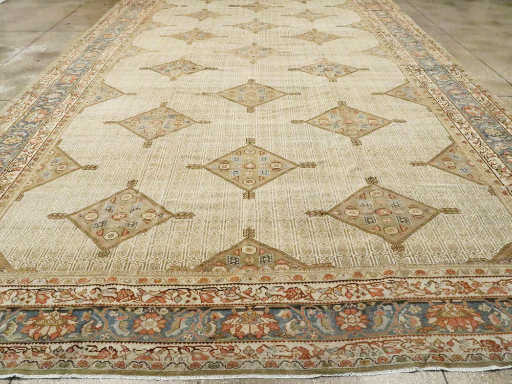 Antique Serab Carpet, No.21008 - Galerie Shabab