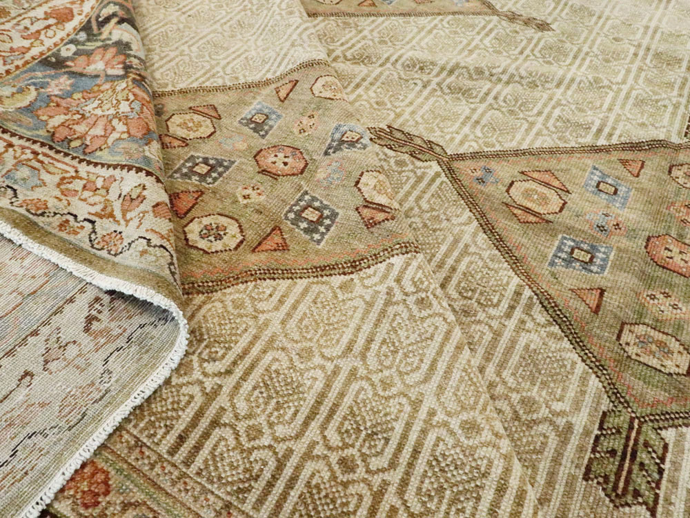 Antique Serab Carpet, No.21008 - Galerie Shabab