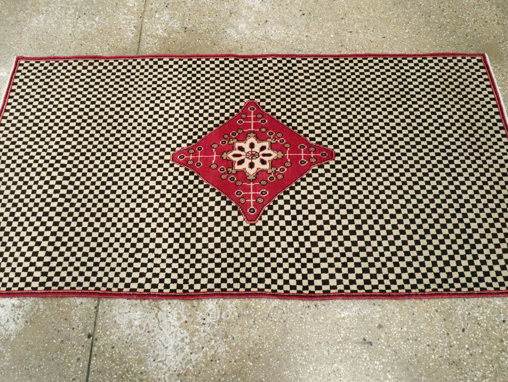 Vintage Persian Kashan Deco Carpet, No.21024 - Galerie Shabab