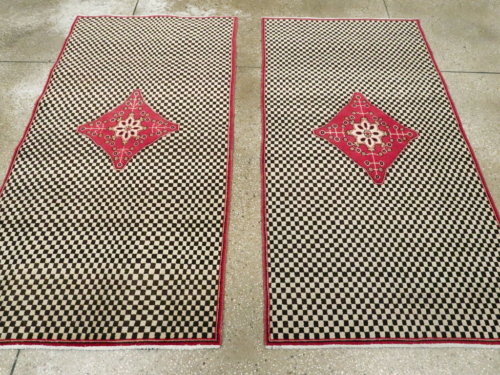 Vintage Persian Kashan Deco Carpet, No.21024 - Galerie Shabab