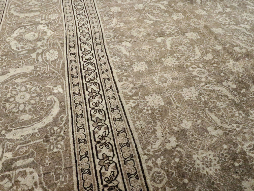Antique Persian Tabriz Carpet, No.21025 - Galerie Shabab
